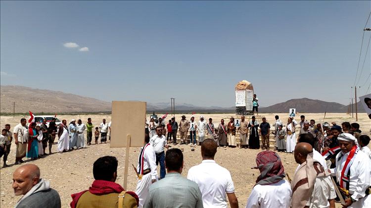 مأرب: مسيرة حاشدة لعدد من قيادات المقاومة الشعبية بمحافظتي إب ومأرب لزيارة ضريح قائد ثورة سبتمبر