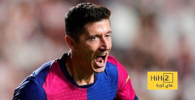 موقف برشلونة من التعاقد مع مهاجم كبير الصيف المقبل