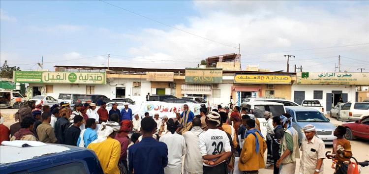 حراك الكرامة يدين اعتداء قوات الأمن على نقيب المعلمين في شبوة ويطالب بمحاسبة المسؤولين